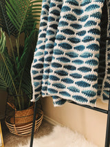 Crochet Millstone Blanket Pattern | The Nikki