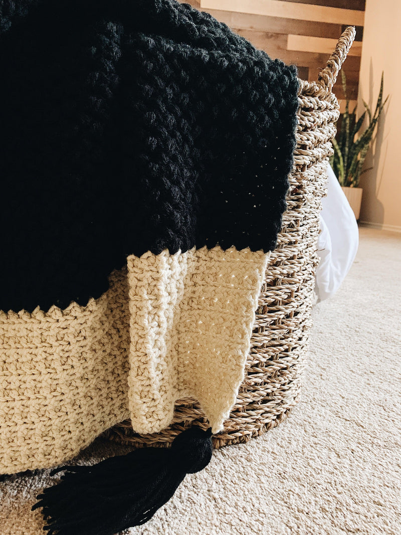 Large Crochet Blanket Pattern in black and white